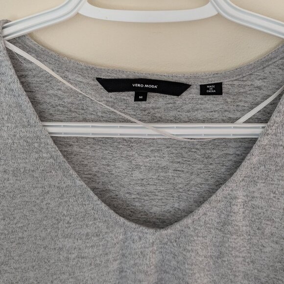 Grey dress with split sleeves - Picture 3 of 4